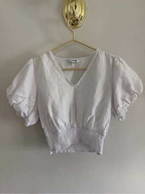 Express White V-Neck Puff-Sleeve Smocked Hem Crop Top